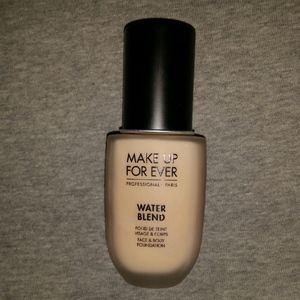 Make Up For Ever Water blend Foundation